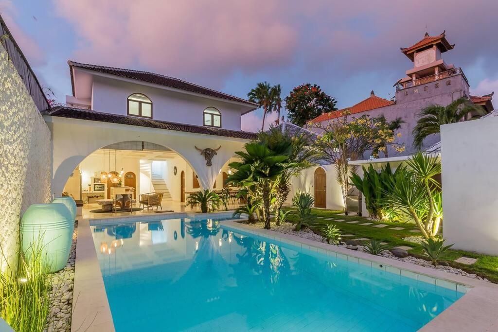 3 Bedr Mediterranean Vibes Private Pool 5min *