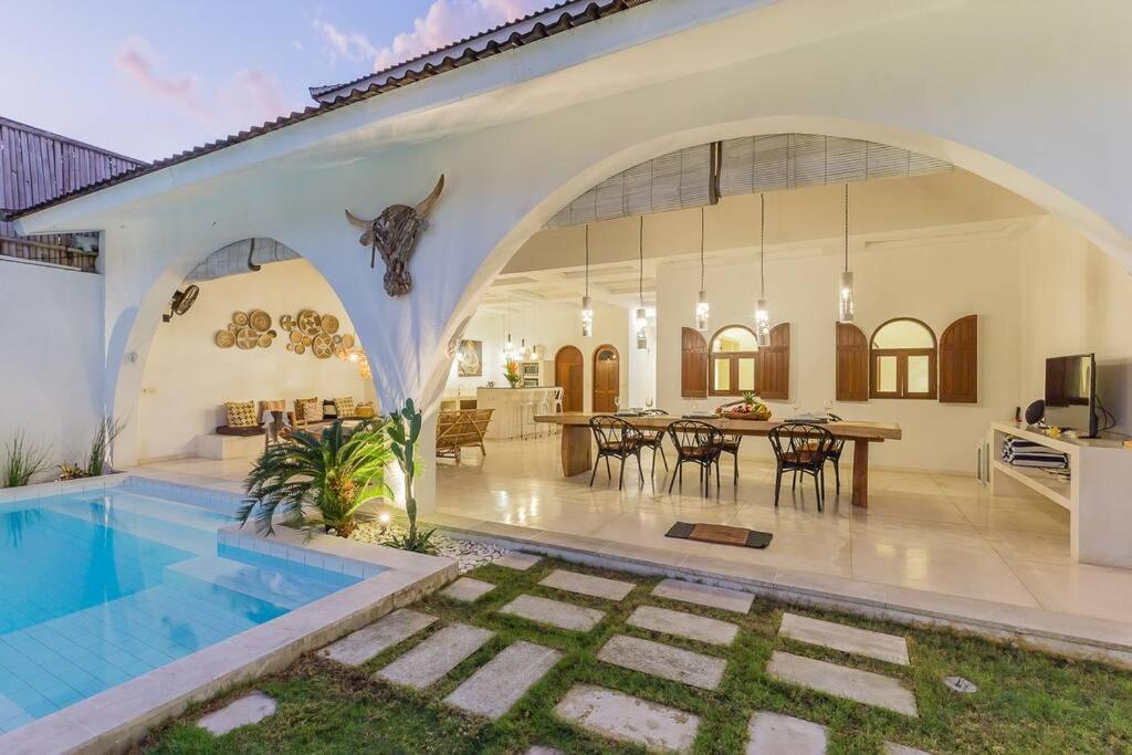 Villa 3 Bedr Mediterranean Vibes Private Pool 5min Seminyak (Bali)